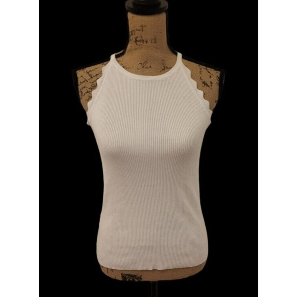 White cami top with small scallops, size small/medium